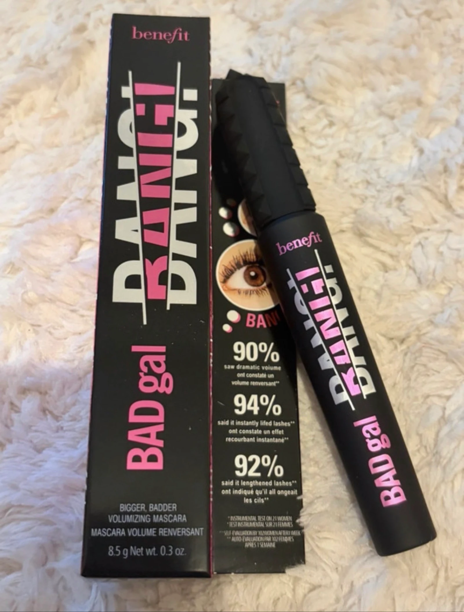 Mascara noir grand format bad gal benefit neuf jamais utilisé 